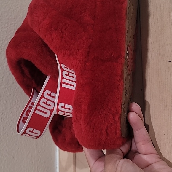 ⚘️ UGG FLUFF YEAH SLIDE SLIPPERS ⚘️ - Picture 6 of 13